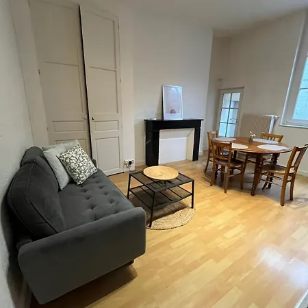 Doutre-2e Etage *